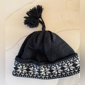 Stylish Black and White Knit Wool Beanie
